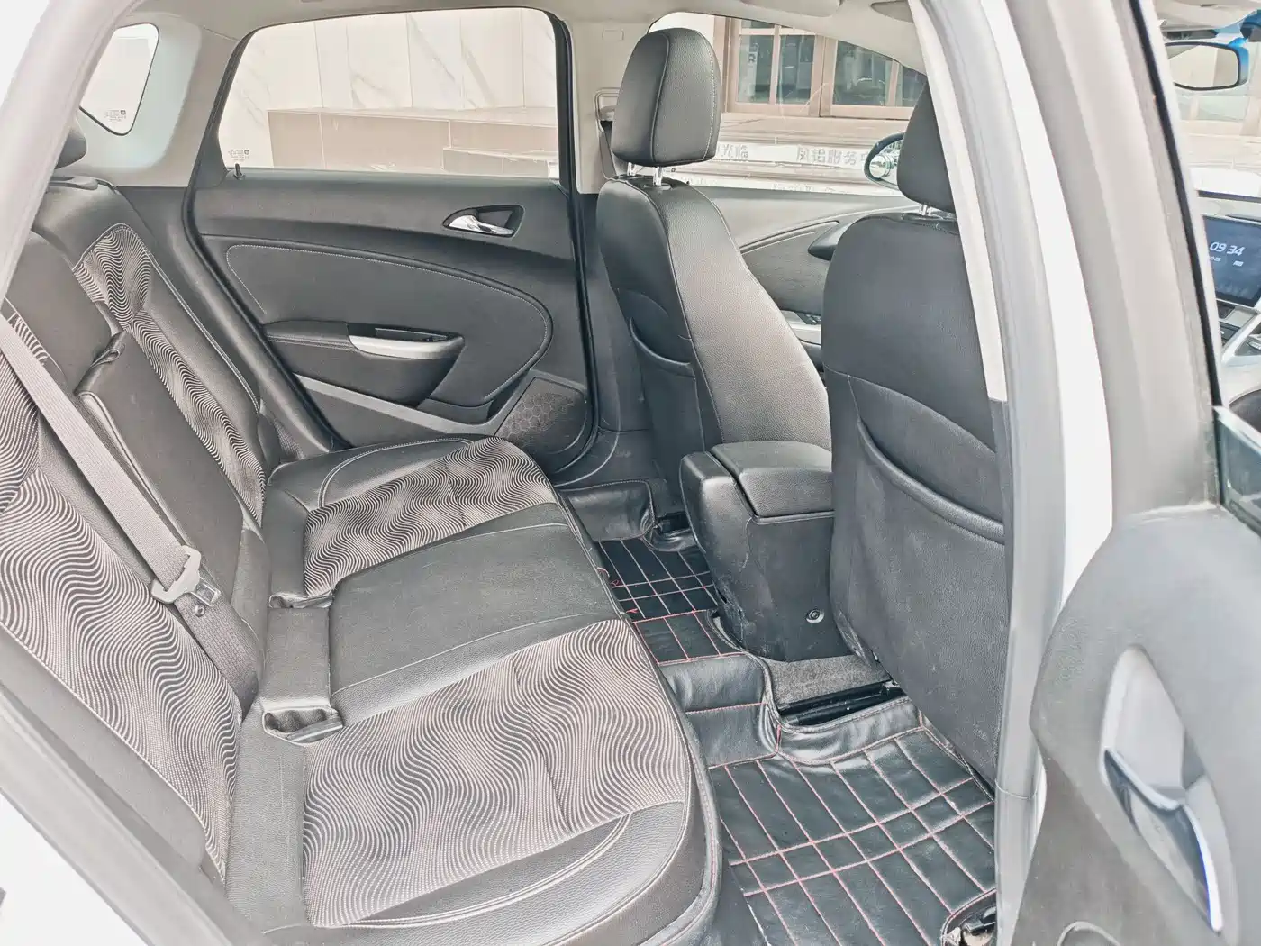 Buick Excelle 2014 XT 1.6L Automatic Fashion фото 10