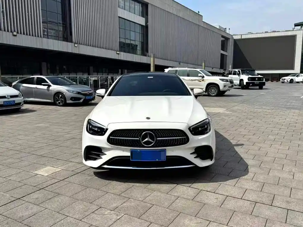 Mercedes-Benz E-Class (Import) 2023 E 260 Coupe фото 3