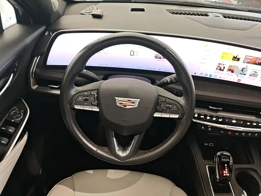 Cadillac XT4 2024 2024 28T 2WD Premium