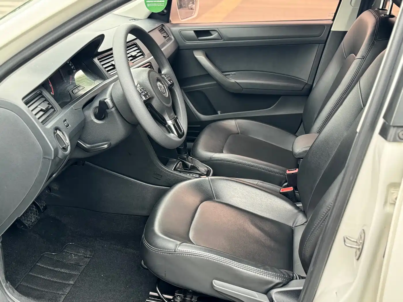 Volkswagen Santana 2015 1.6L Automatic Trend Edition фото 3