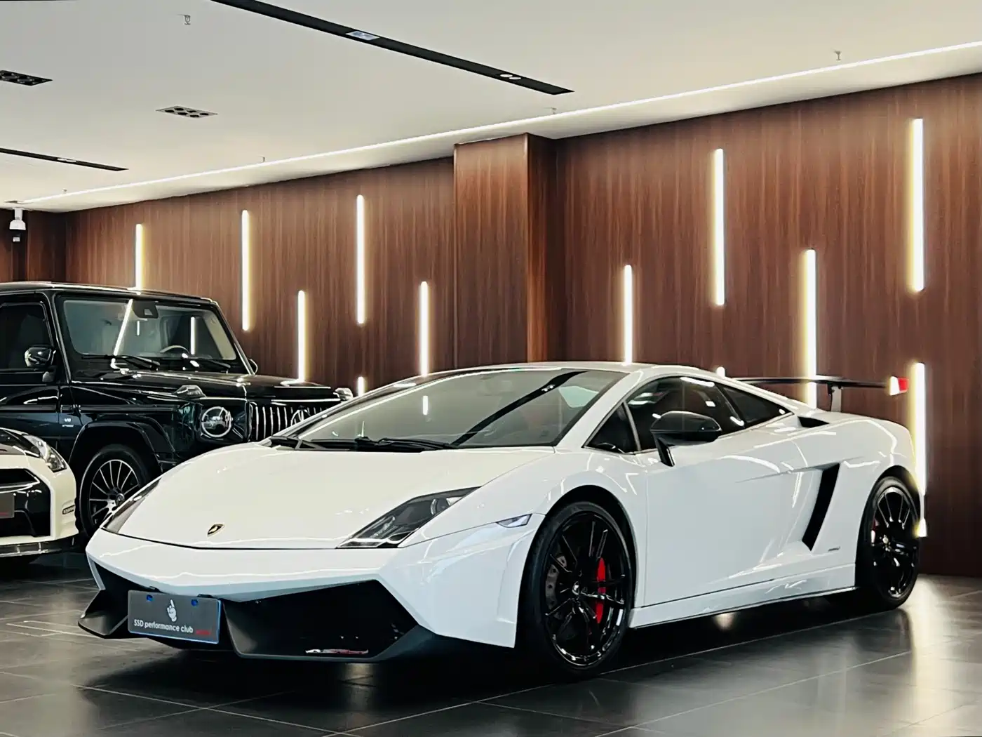 Lamborghini Gallardo 2012 LP 570-4 Super Trofeo Stradale фото 3