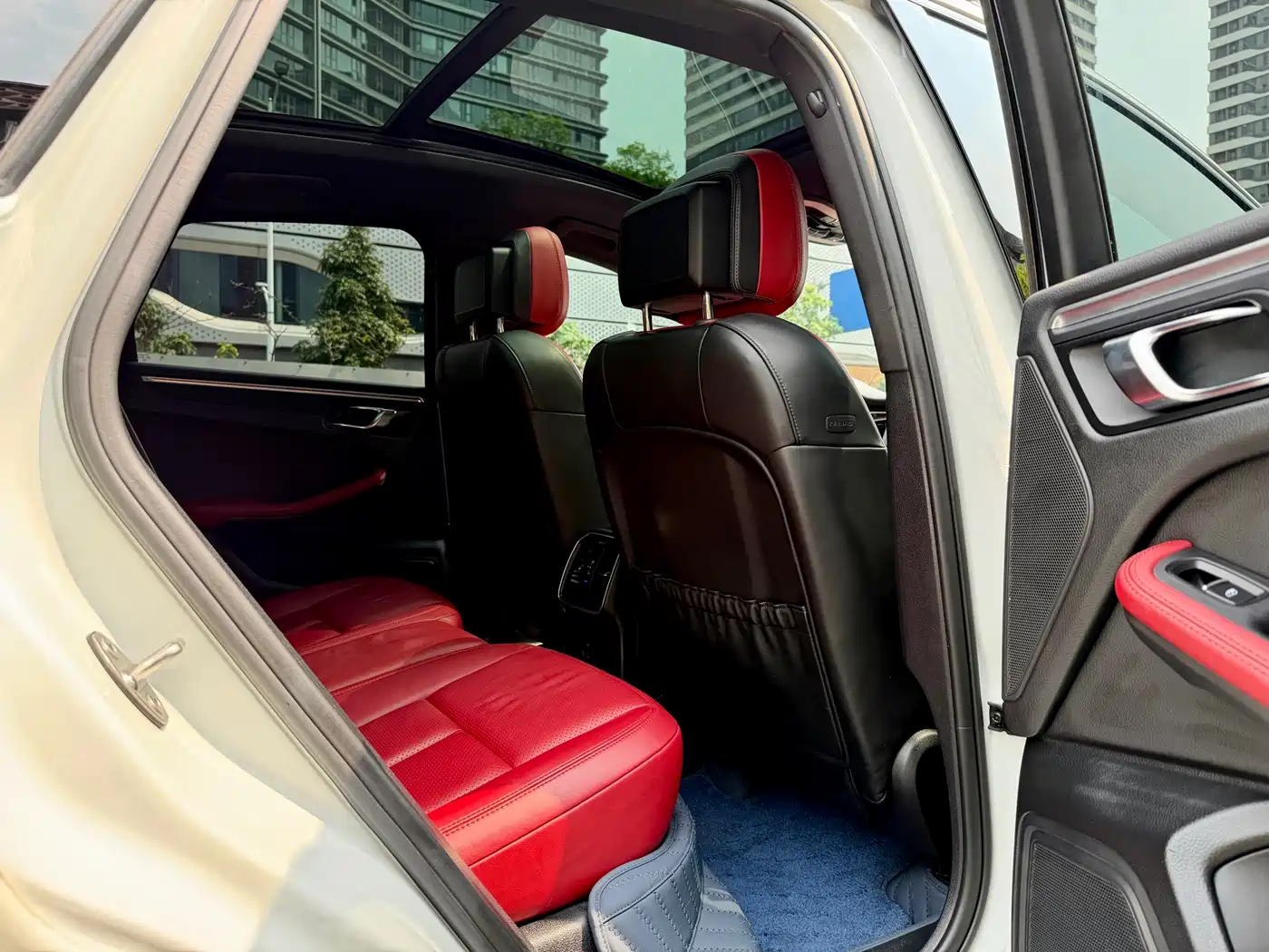 Porsche Macan 2017 Macan 2.0T фото 22