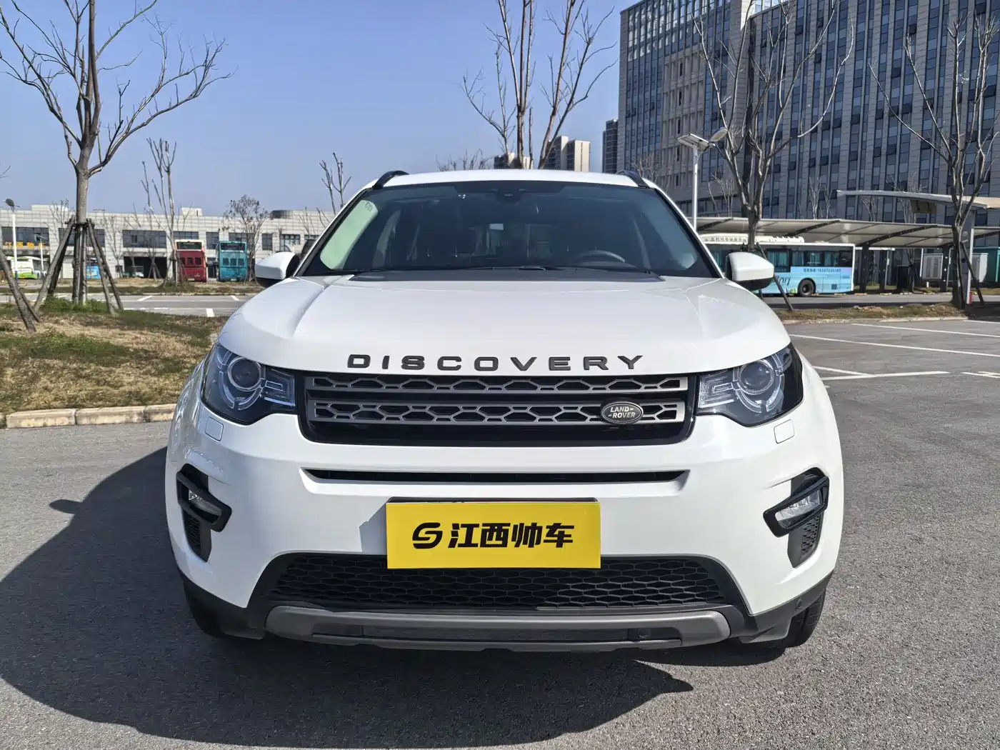 Land Rover Discovery Sport 2018 240PS SE Edition фото 2