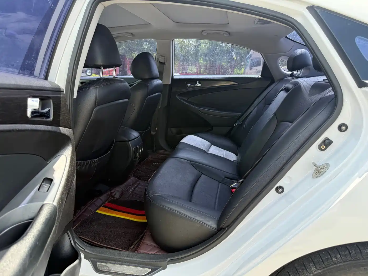 Hyundai Sonata 2012 2011 2.0L Auto Leading Edition