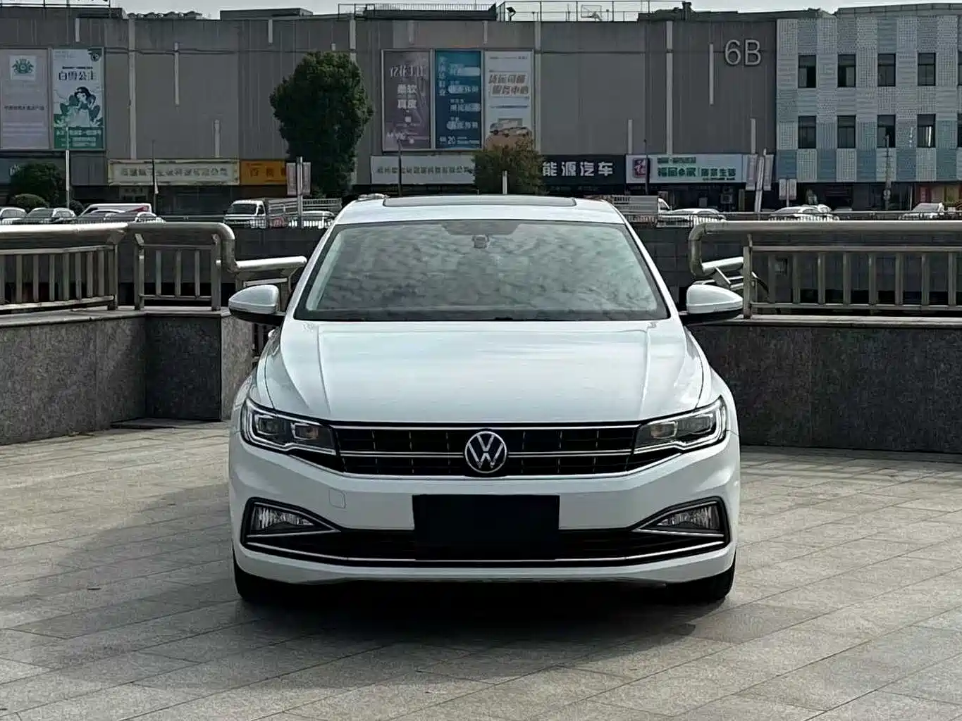 Volkswagen Bora 2021 1.5L Automatic Comfort Smart Edition фото 2