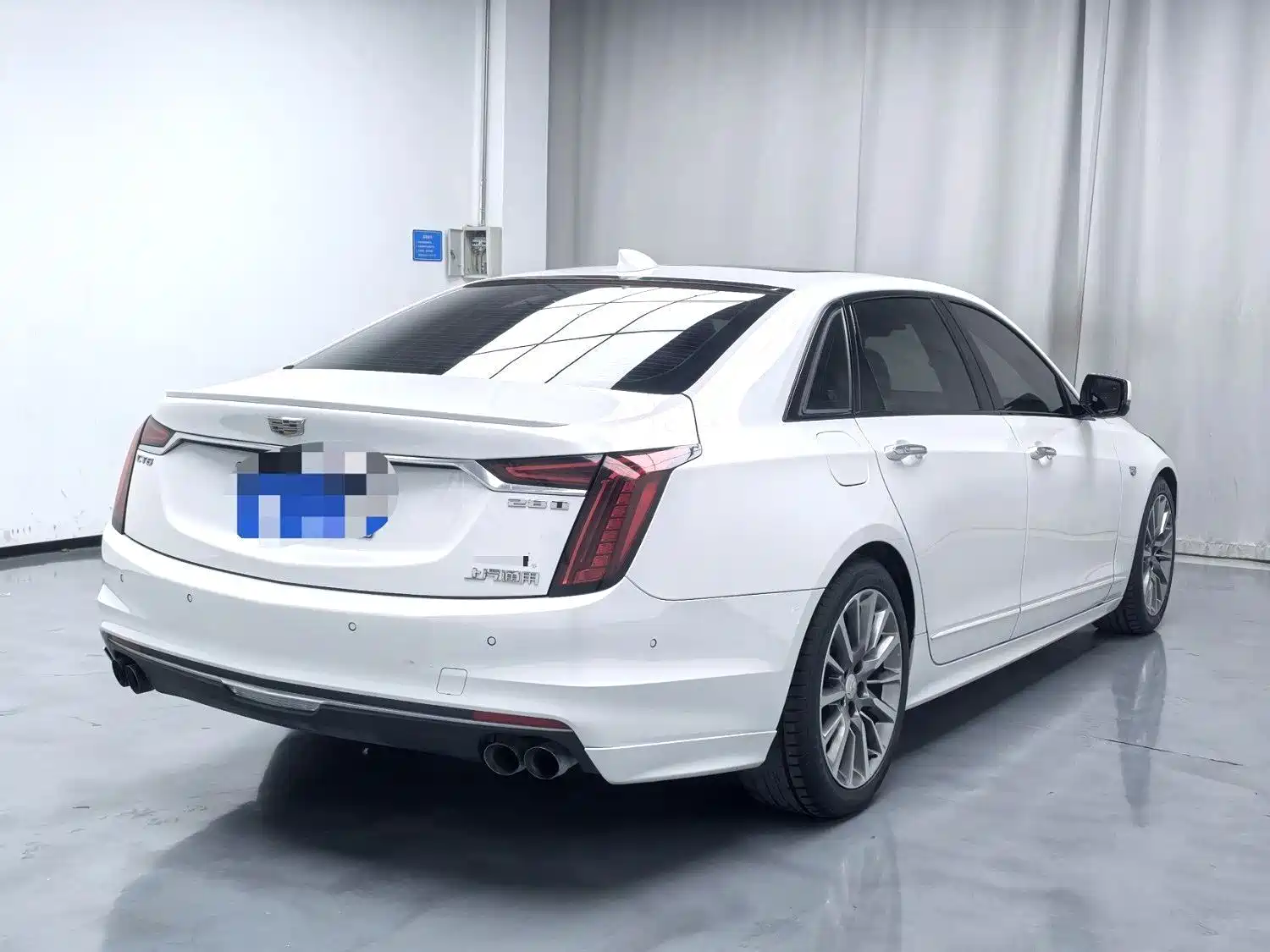 Фото 8 - Cadillac CT6