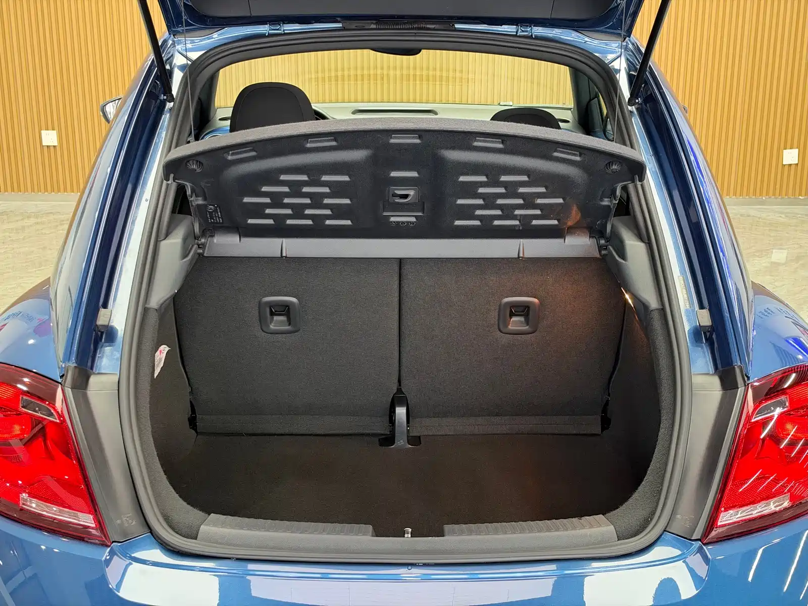 Photo 15 - Volkswagen Beetle