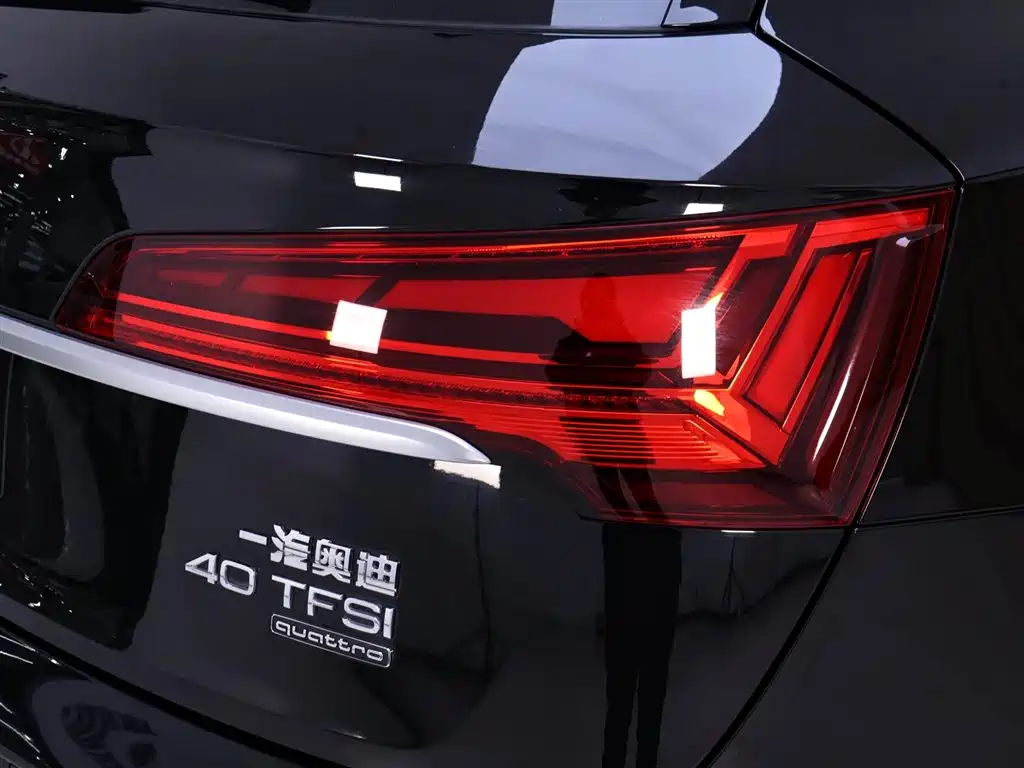 Audi Q5L 2022 40T Luxury Dynamic фото 9
