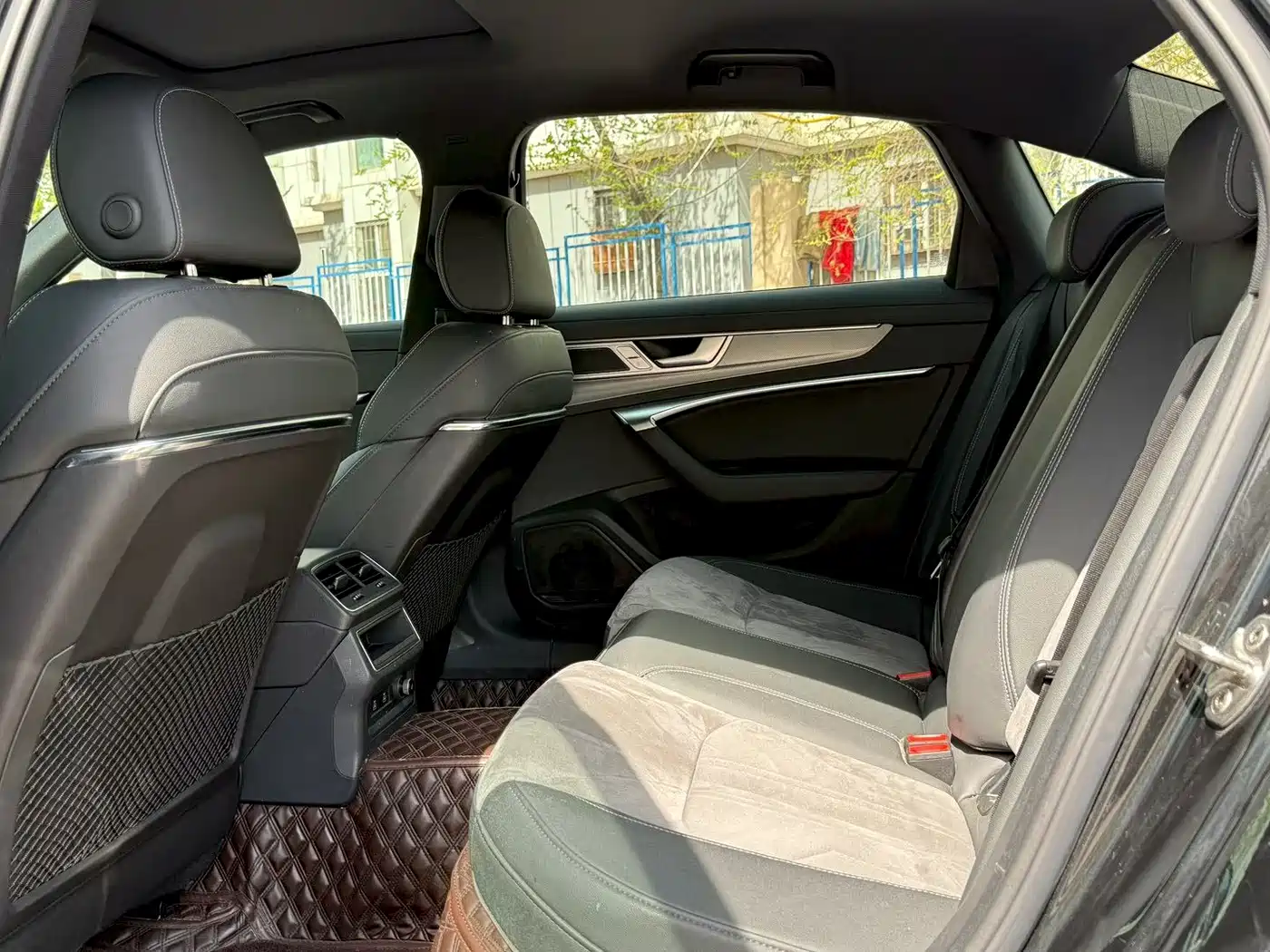 Audi A6L 2023 40 TFSI Luxury Elegance фото 6