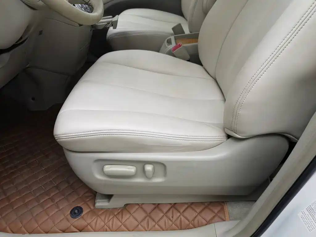 Toyota Previa 2011 2006 2.4L 7-seater Standard