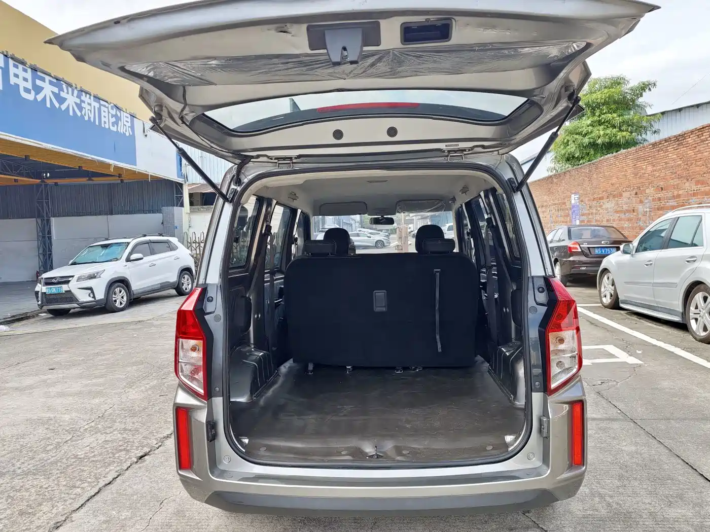 Wuling Motors Wuling Hongguang PLUS 2022 2020 1.5L Manual Standard 5-seater