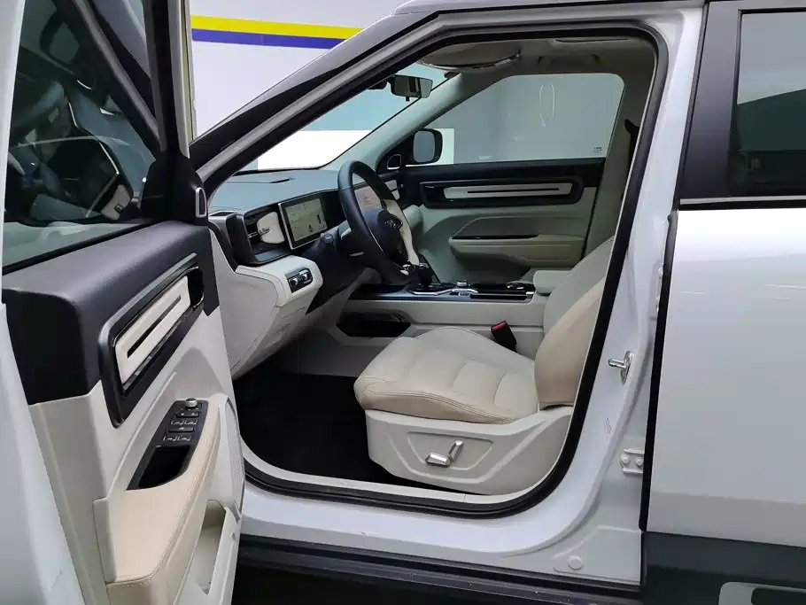 Фото 9 - Geely ICON