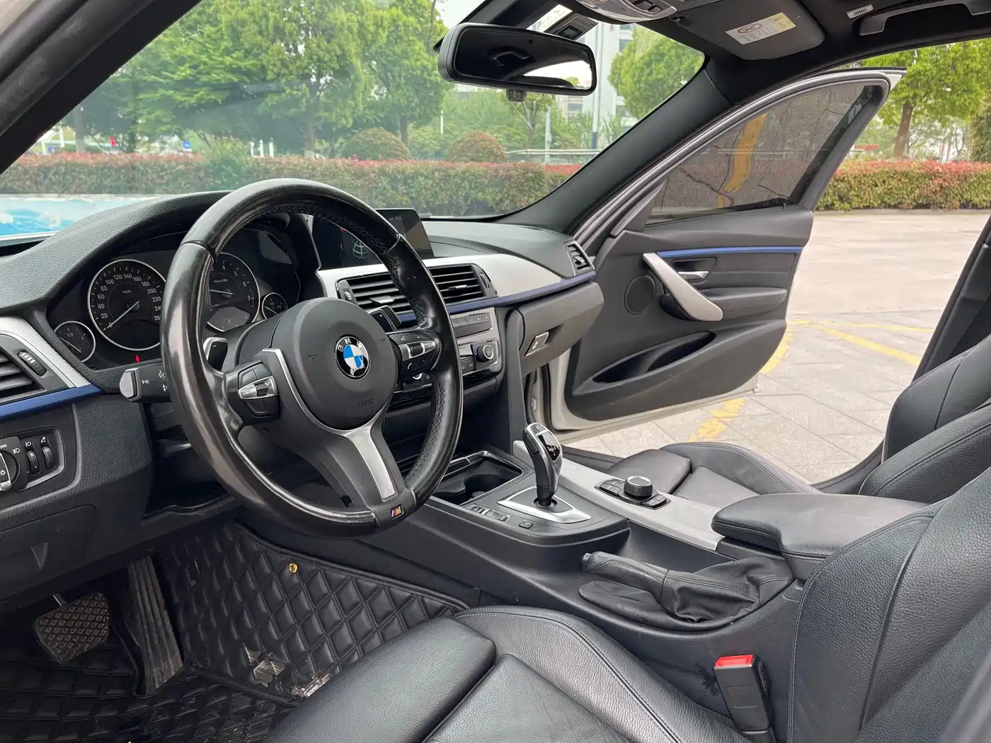 BMW 3 Series 2019 320i M Sport Package фото 3