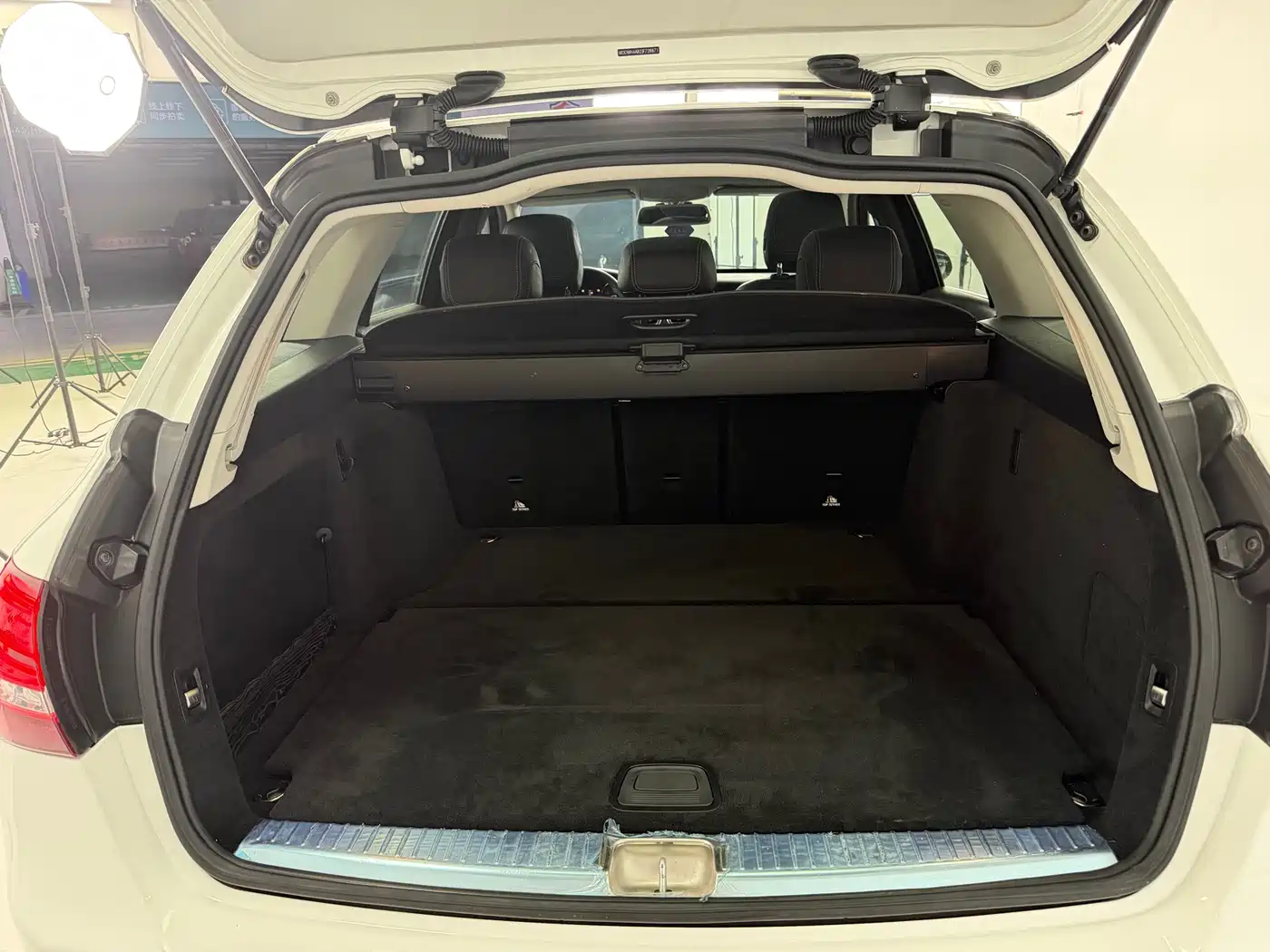 Mercedes-Benz C-Class (Import) 2018 C 180 Estate фото 10
