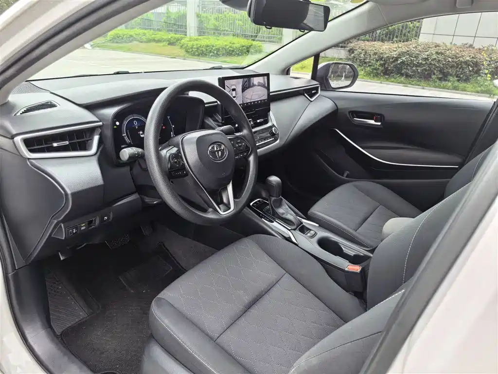 Toyota Corolla 2023 1.8L Smart Hybrid Dual Engine Elite Edition фото 16