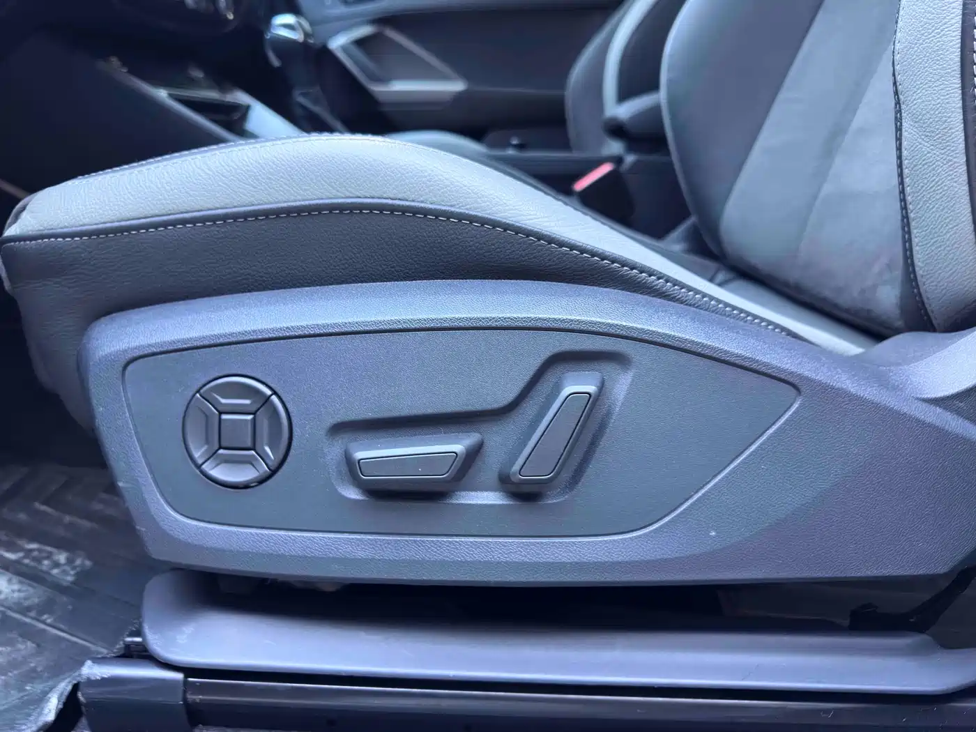 Audi Q3 2023 35 TFSI Fashion Dynamic (1.4T) фото 17