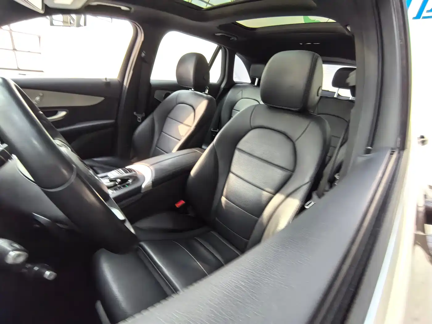 Mercedes-Benz GLC 2016 GLC 200 4MATIC фото 28