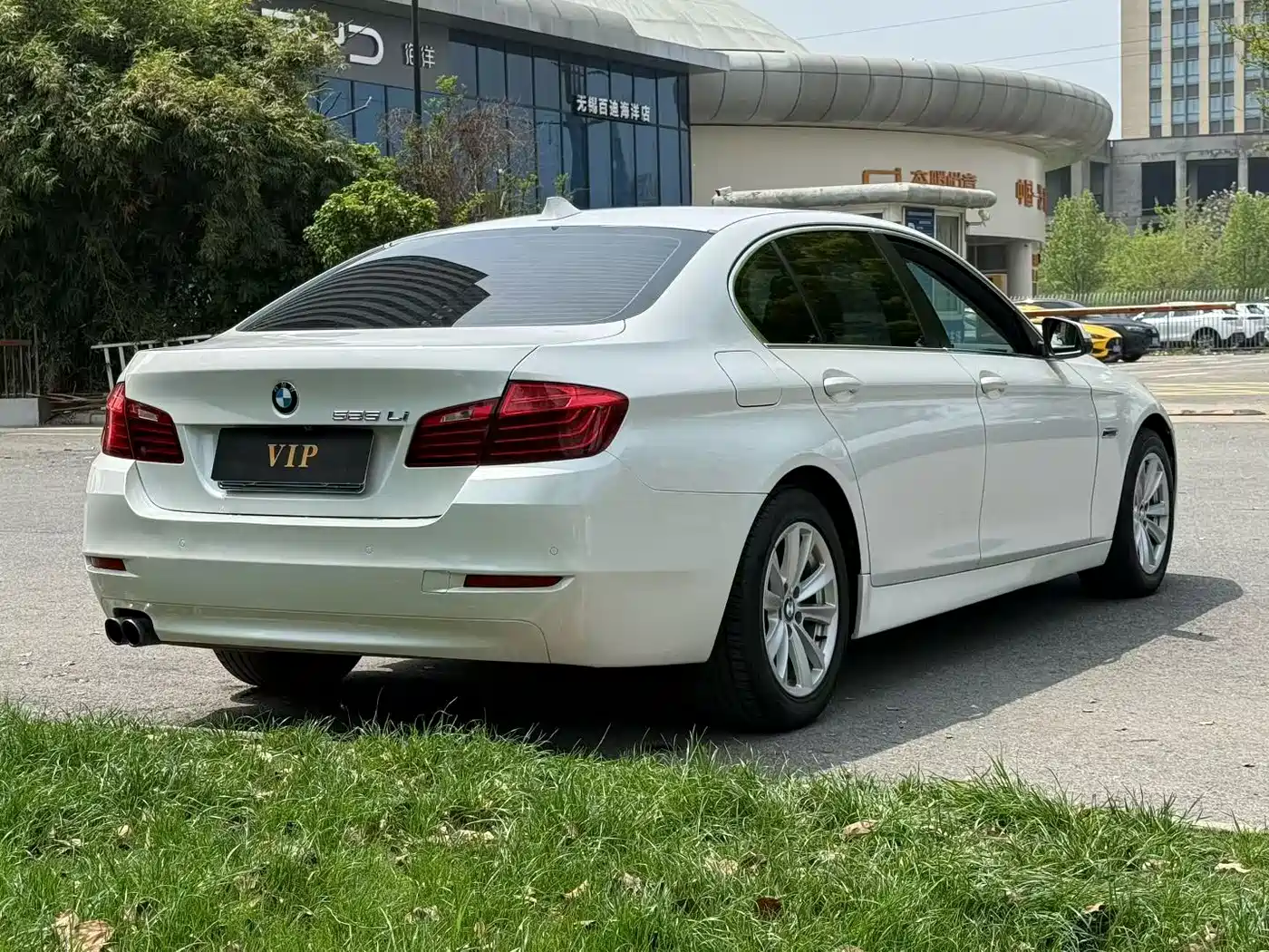 BMW 5 Series 2017 520Li Classic Edition фото 8