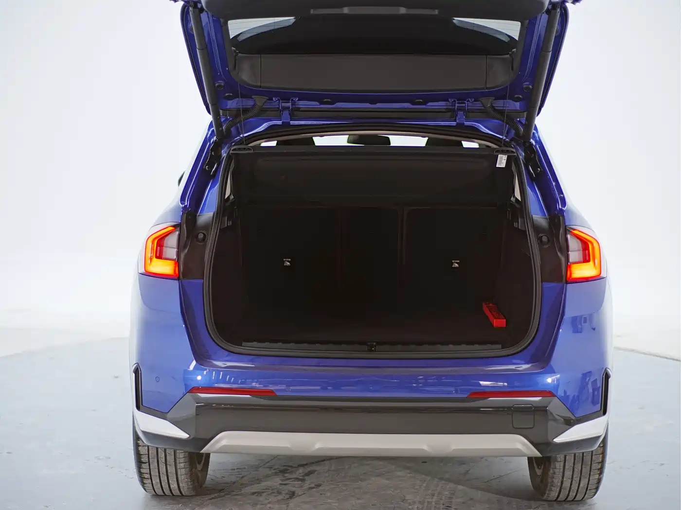 BMW X1 2023 sDrive20Li X Design Package фото 17
