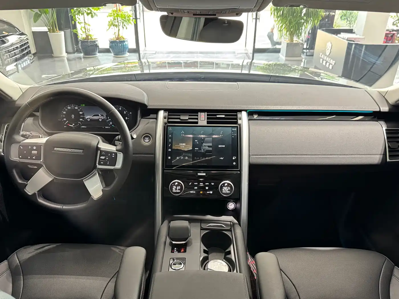 Land Rover Discovery 2024 Model 360PS S фото 8