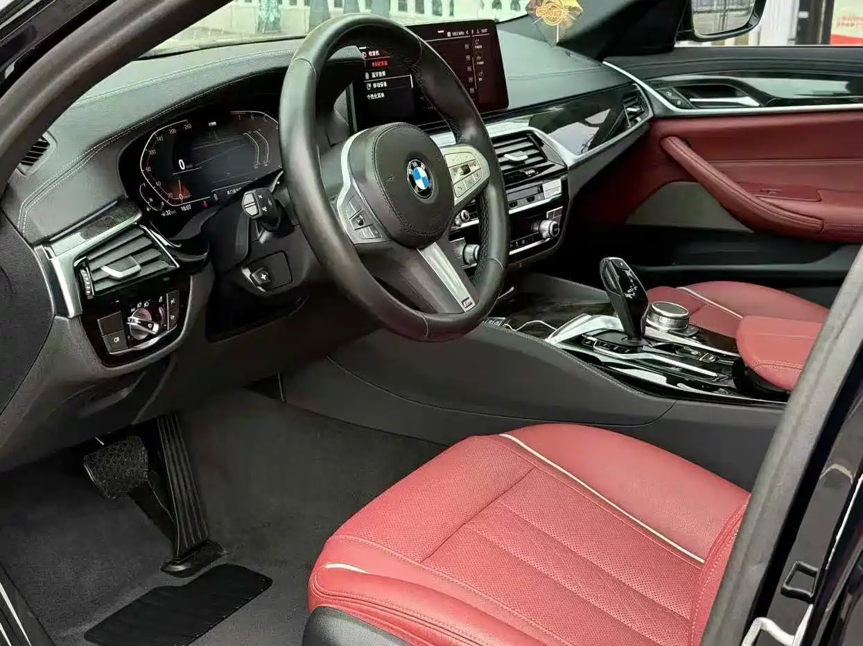 BMW 5 Series 2022 525Li M Sport Package фото 4