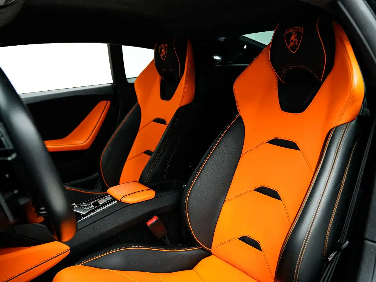 LAMBORGHINI HURACÁN