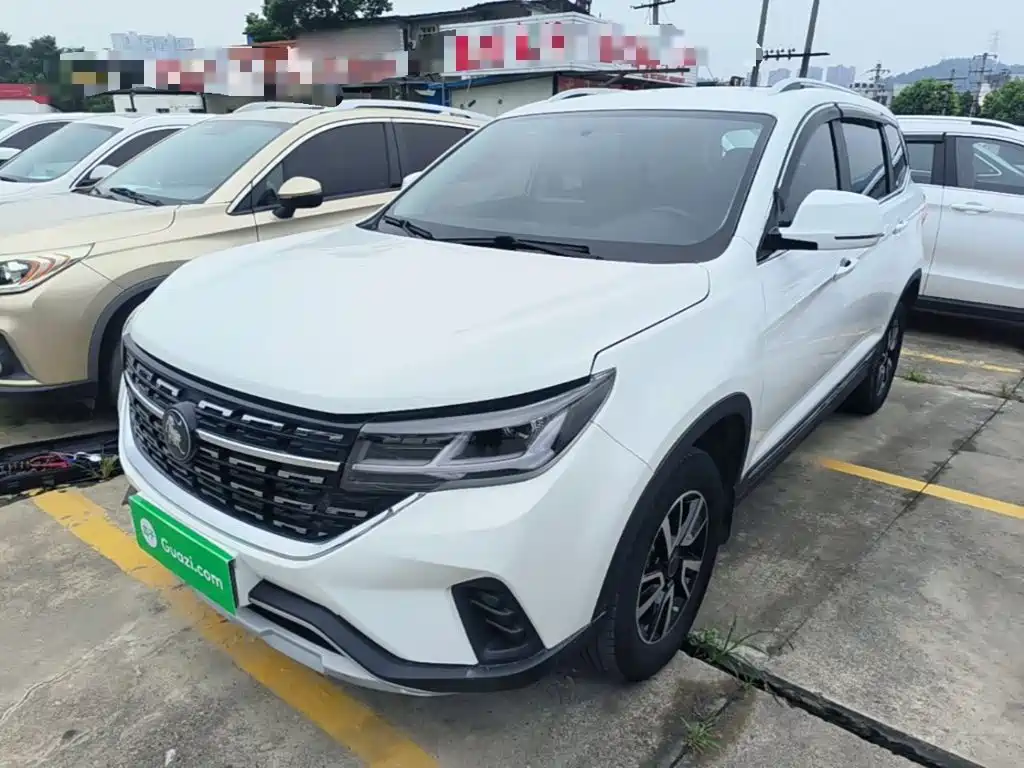 Dongfeng Fengxing Fengxing T5 2023 2022 Golden Age 1.6L Manual Dream Builder 5-seater