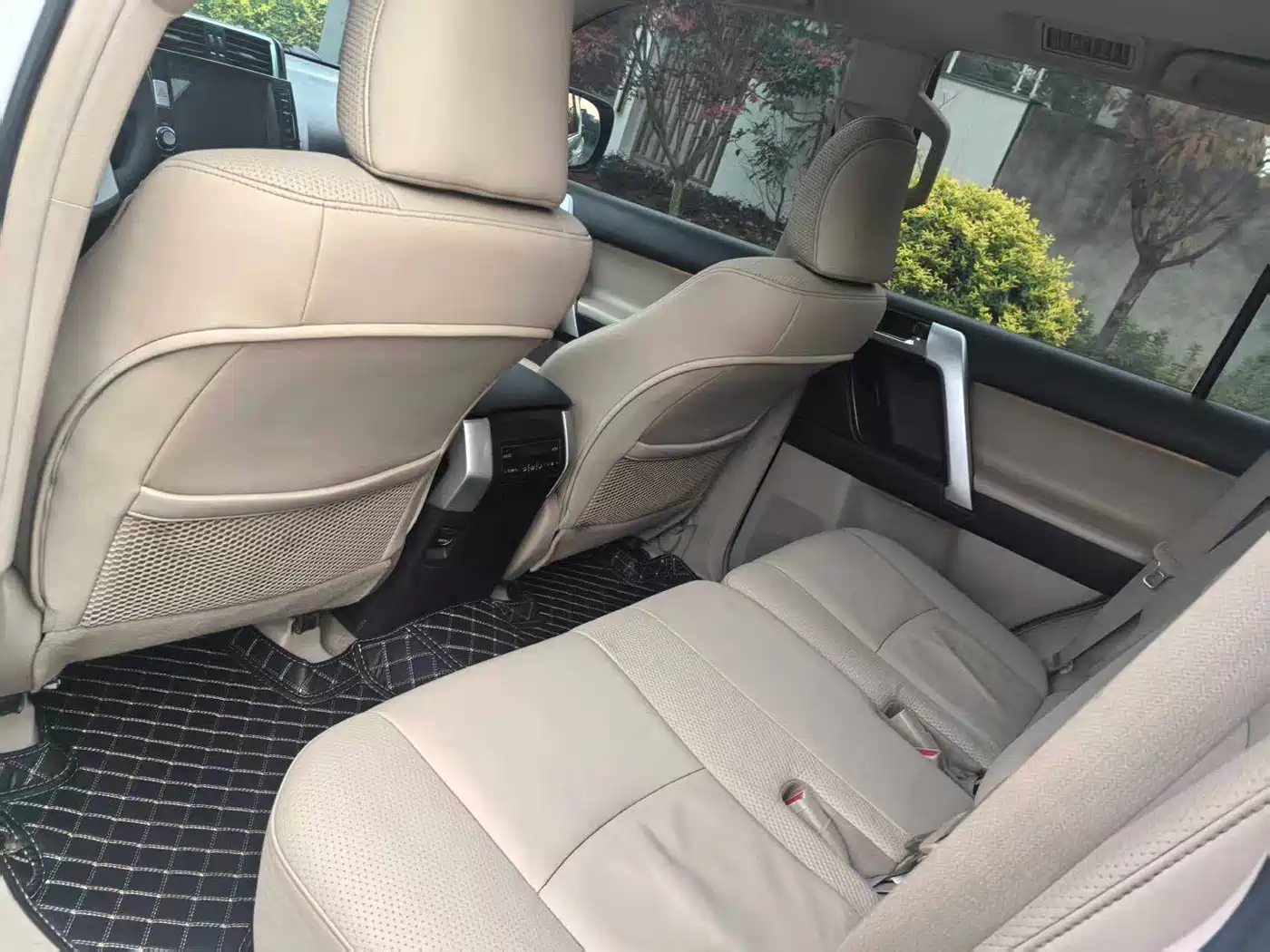 Toyota Prado 2010 4.0L Automatic TX фото 10