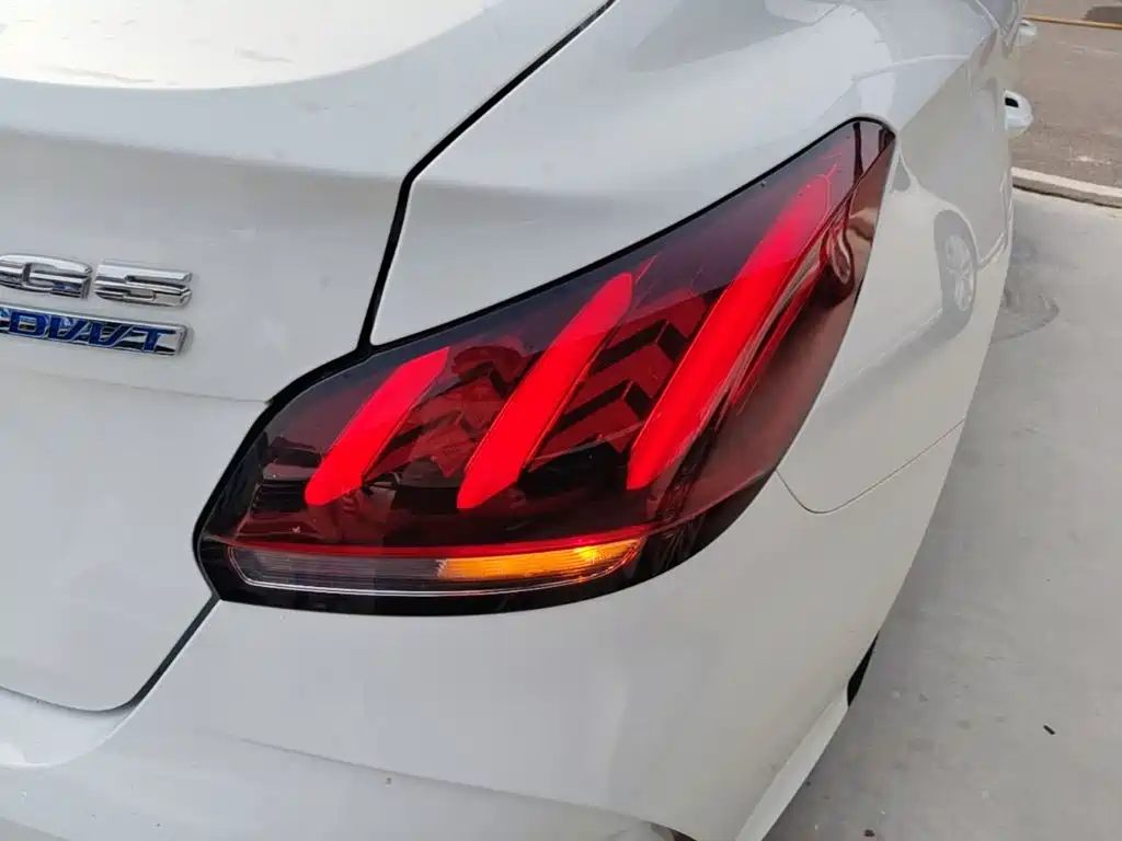 Фото 8 - MG MG5