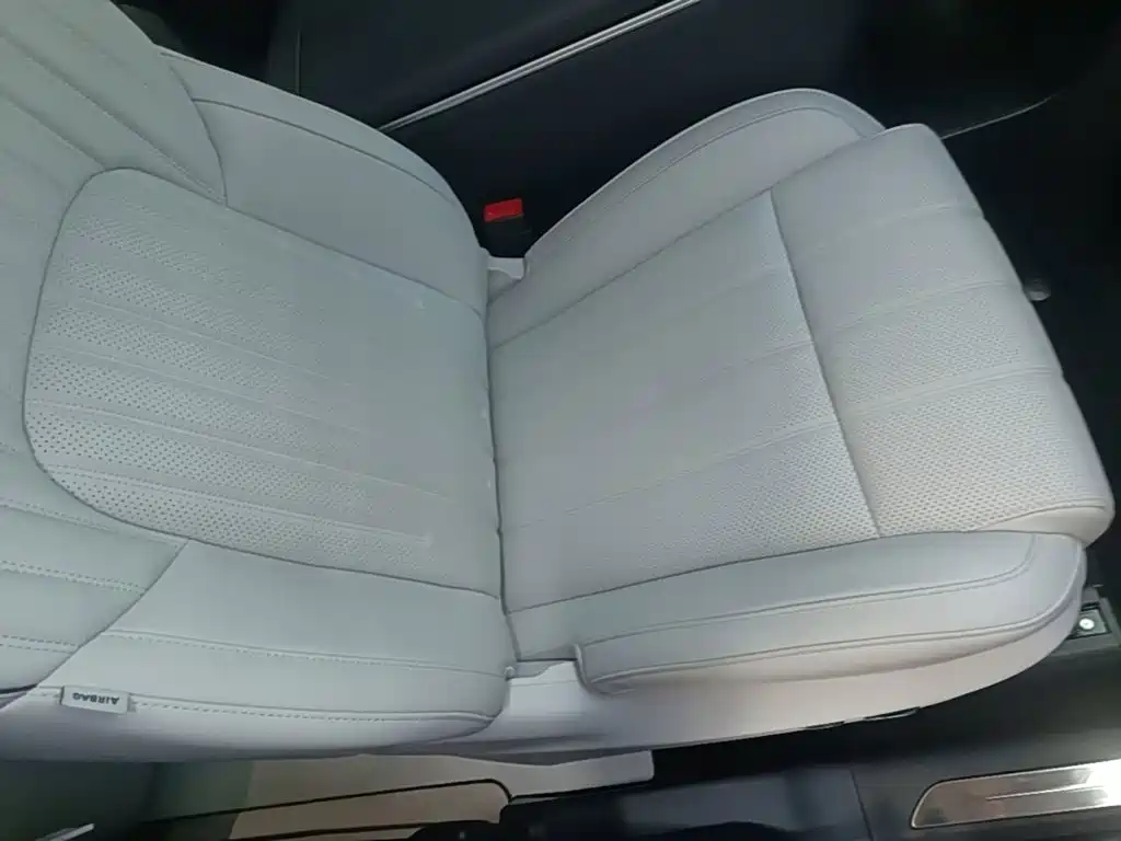 Voyah Dreamer 2026 2025 PHEV AWD Flagship Qian Kun Edition