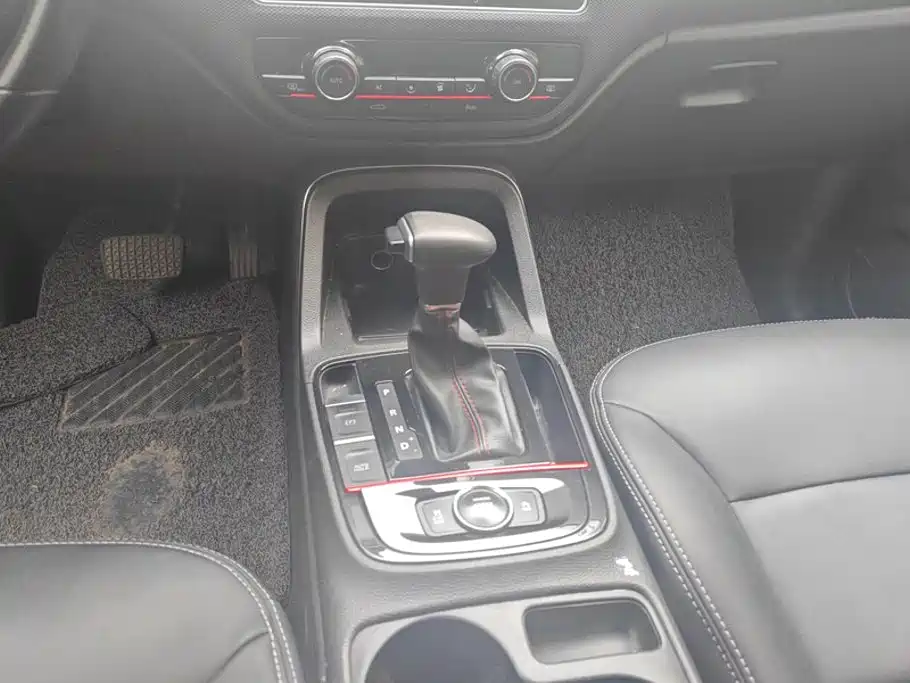 Photo 16 - Qoros 5