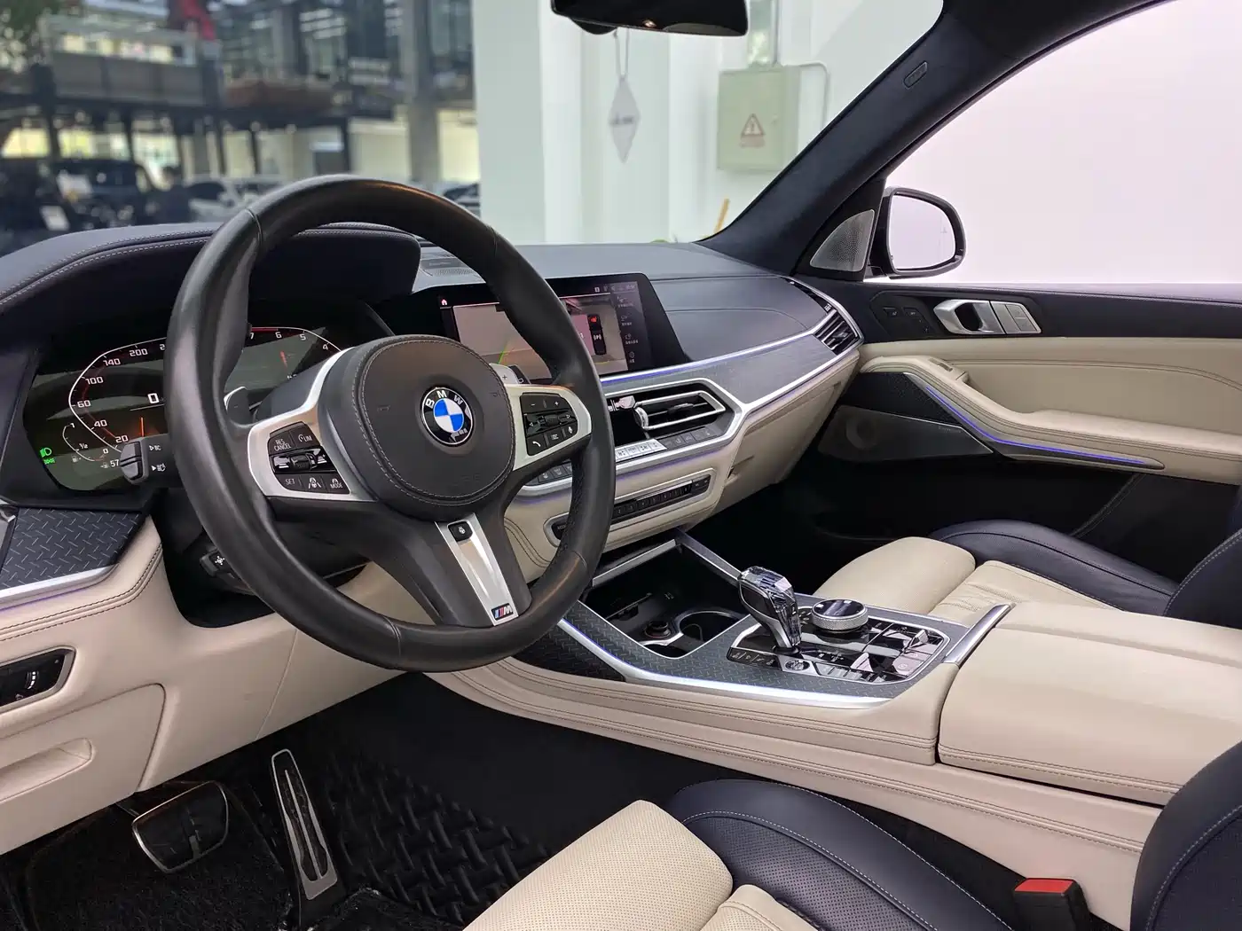 BMW X7 2020 xDrive M50i фото 6