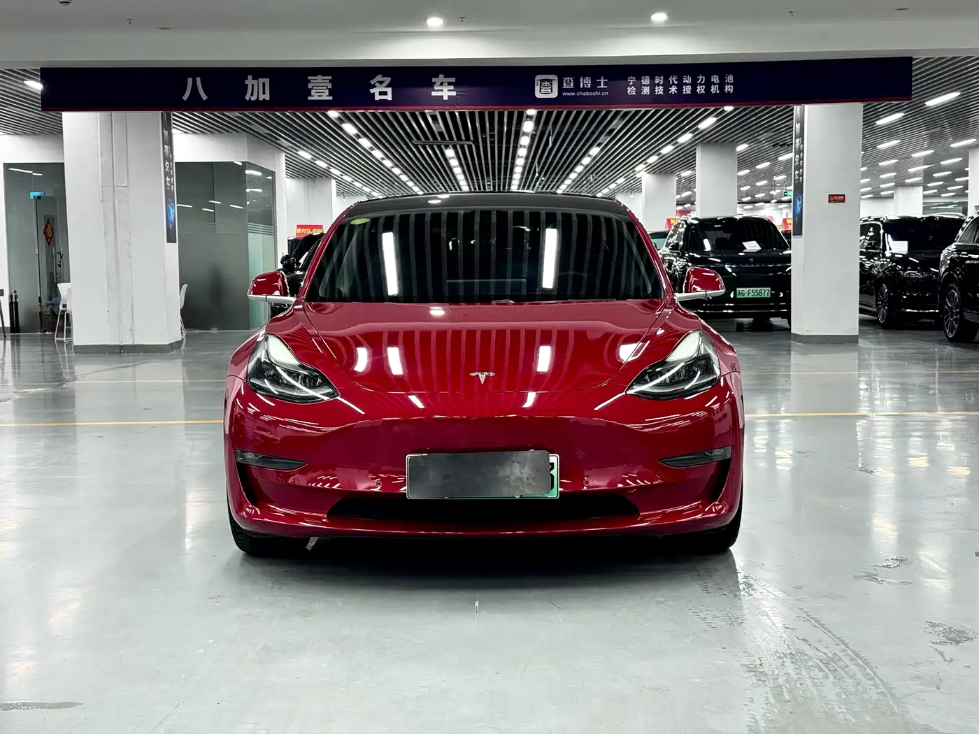 TESLA MODEL 3
