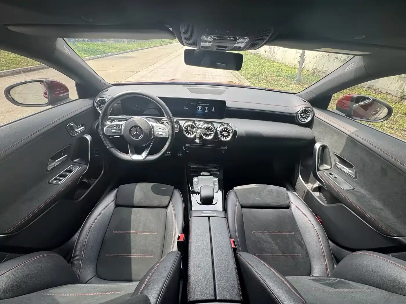 Mercedes-Benz CLA (Import) 2021 CLA 200 фото 2