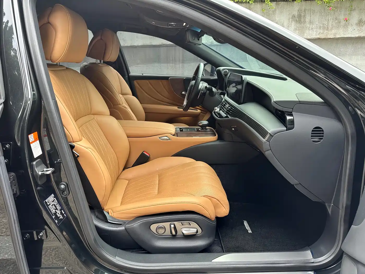 Lexus LS 2022 2021 500h Premium Edition