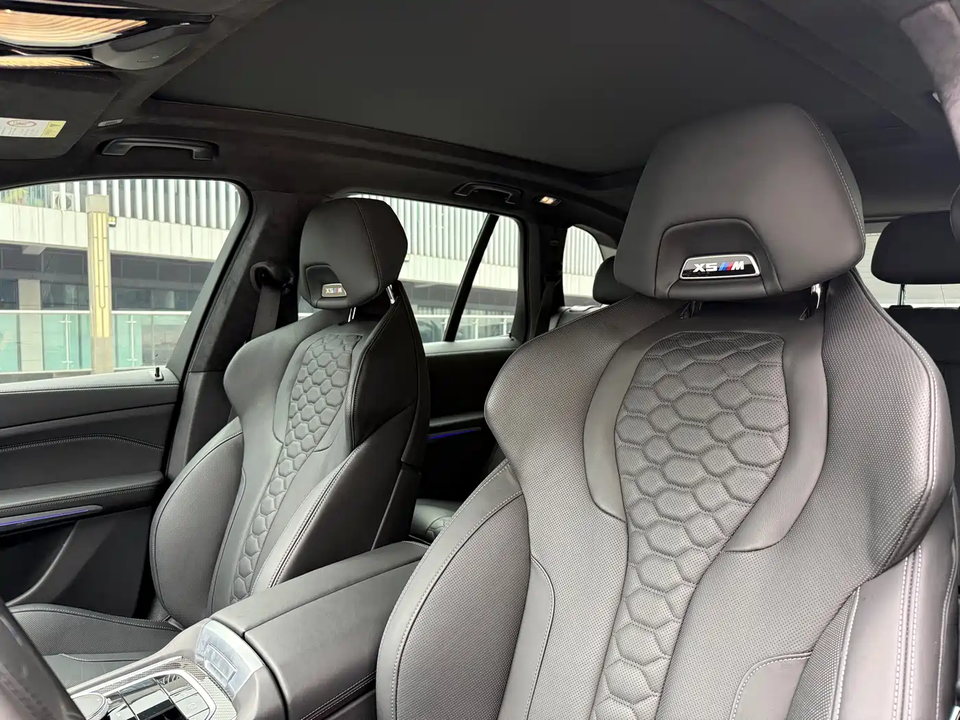 BMW X5 M 2023 Model X5 M Thunder Edition фото 16
