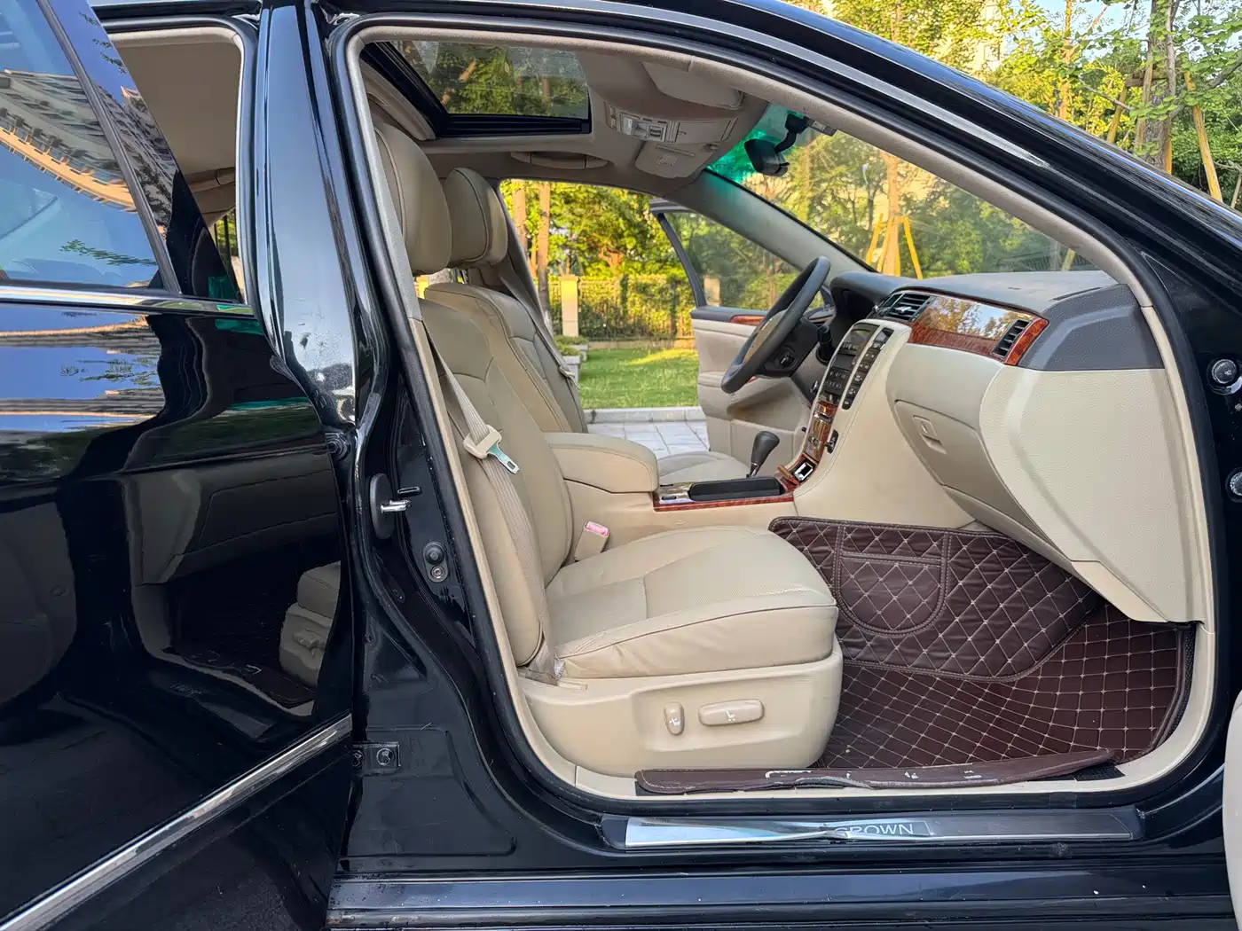 Toyota Crown 2007 2.5L Royal Special Edition фото 11