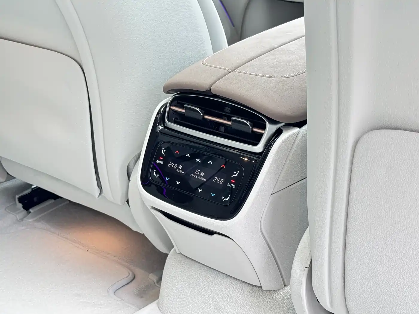 MERCEDES-BENZ EQS AMG