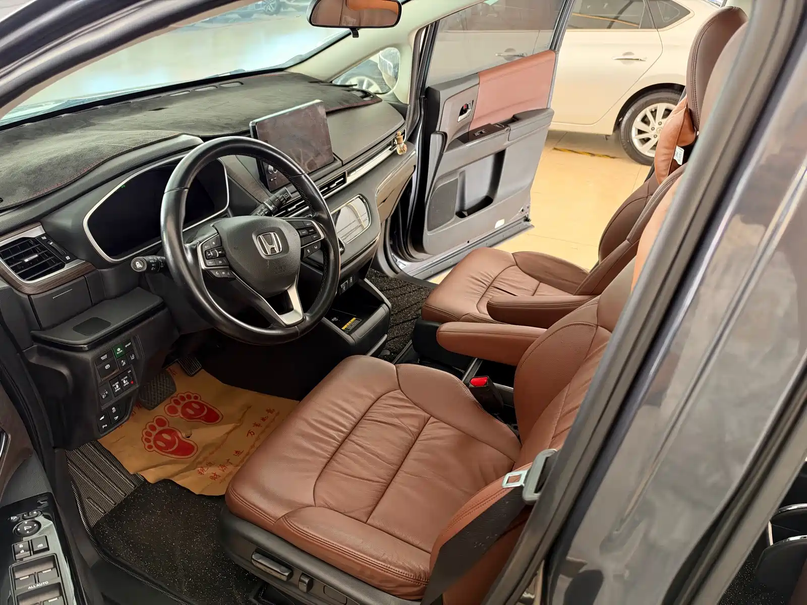 Photo 28 - Honda Odyssey