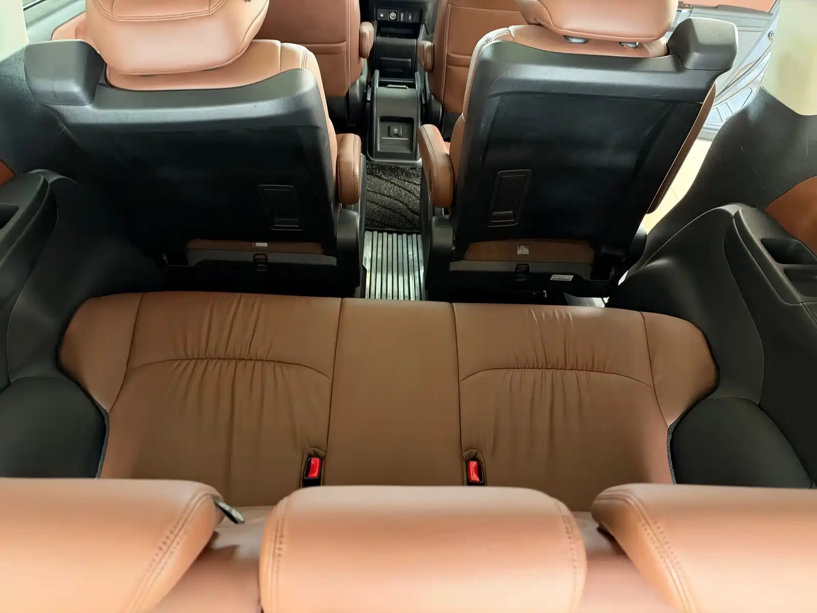 Photo 21 - Honda Odyssey