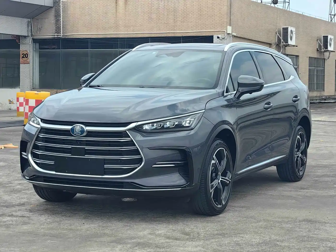 BYD Tang New Energy 2021 DM-i 112KM Honor