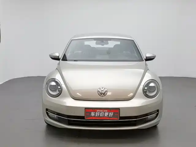 Volkswagen Beetle 2013 1.4TSI Fashion Edition — фото 3