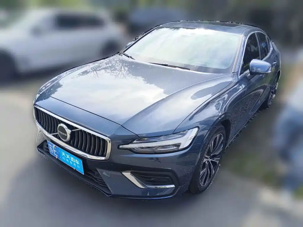 Volvo S60 2025 — пригон из Китая