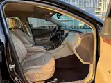 Photo 16 - Buick LaCrosse