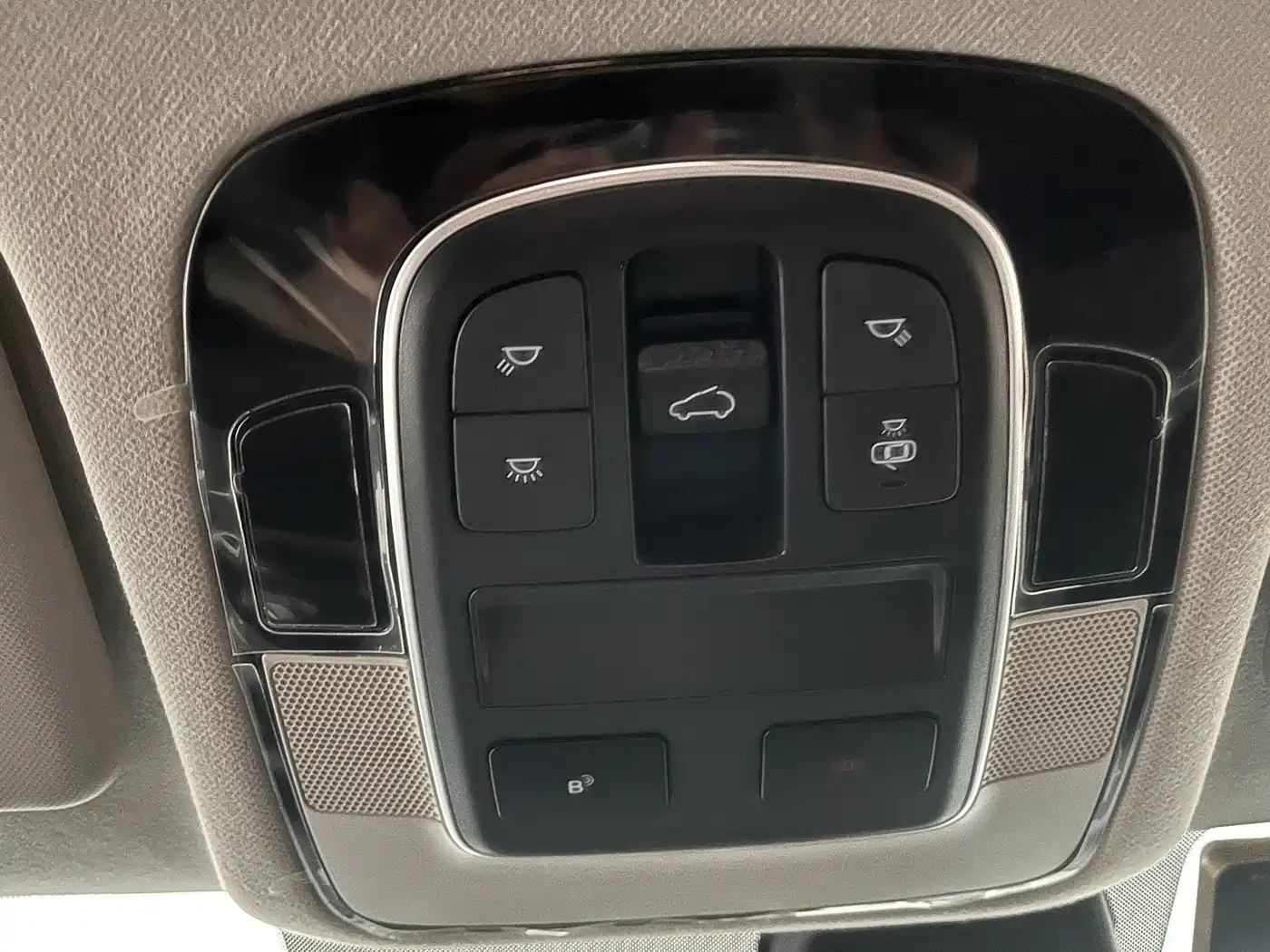 Hyundai Tucson 2023 Tucson L 1.5T Automatic 2WD LUX Premium Edition фото 18
