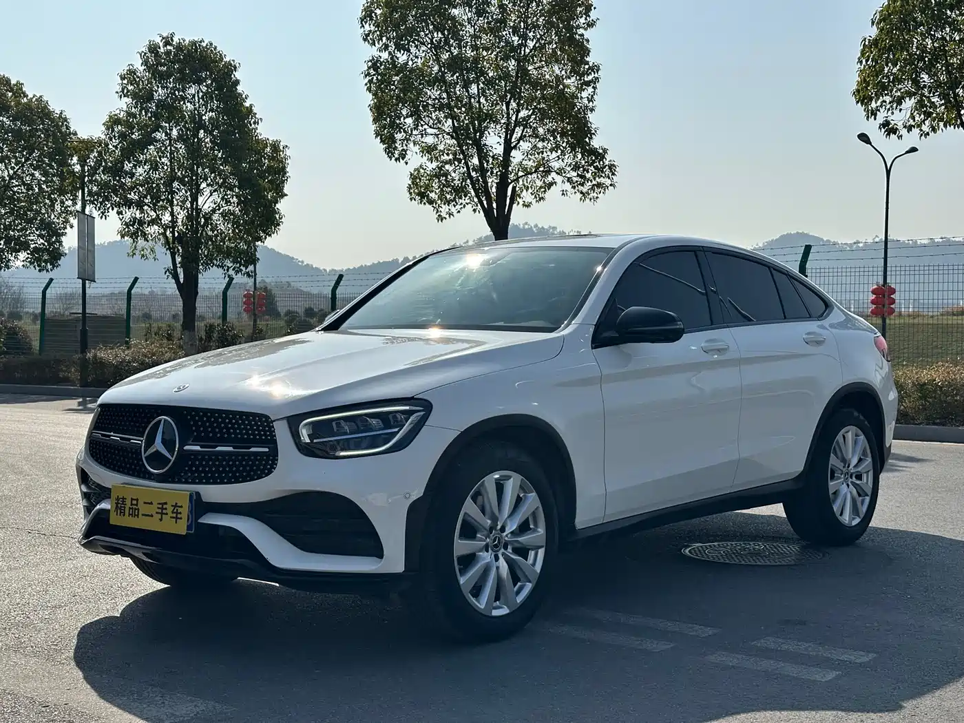 Mercedes-Benz GLC Coupe 2021 GLC 260 4MATIC Coupe SUV