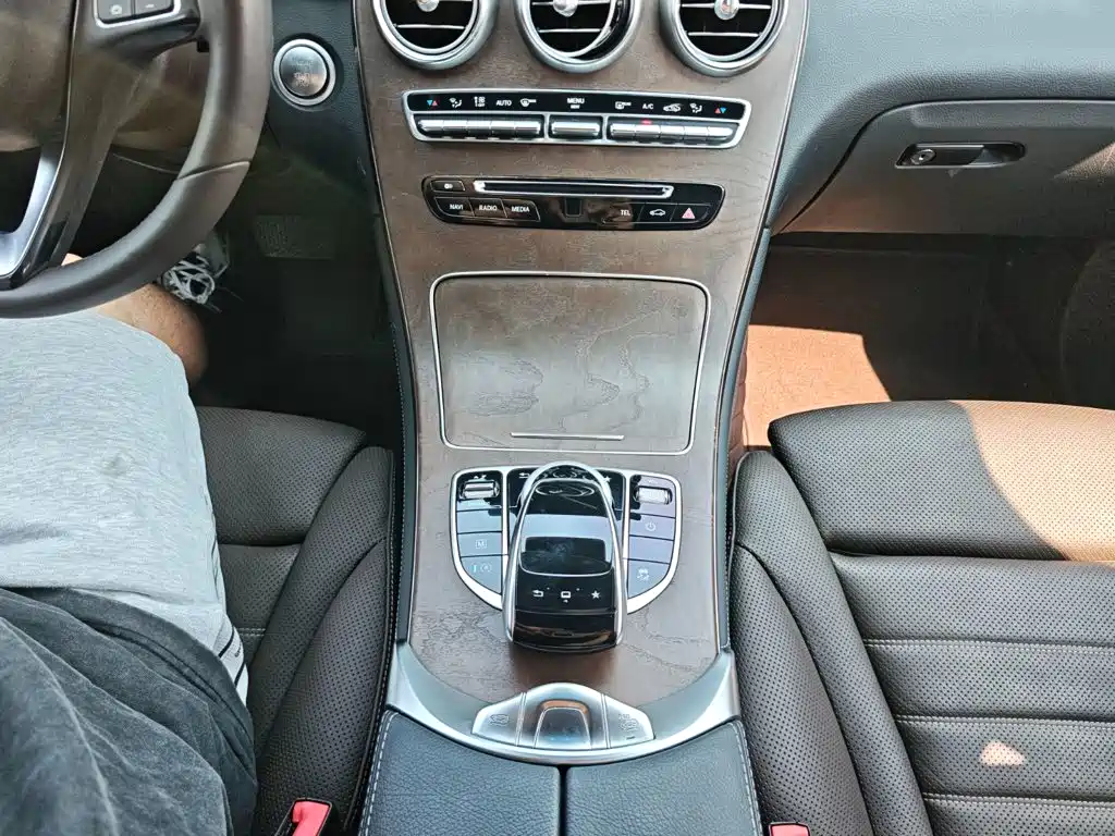 Фото 16 - Mercedes-Benz GLC
