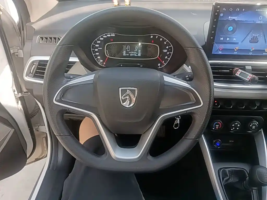 Baojun 510 2020 2019 1.5L Manual Sport Edition 77kW China VI