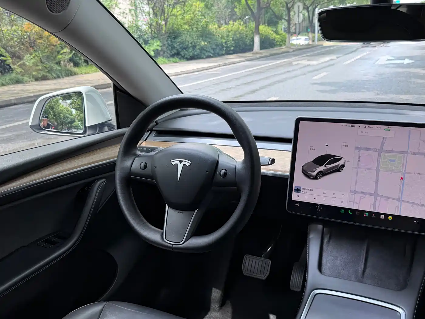 Фото 11 - Tesla Model Y