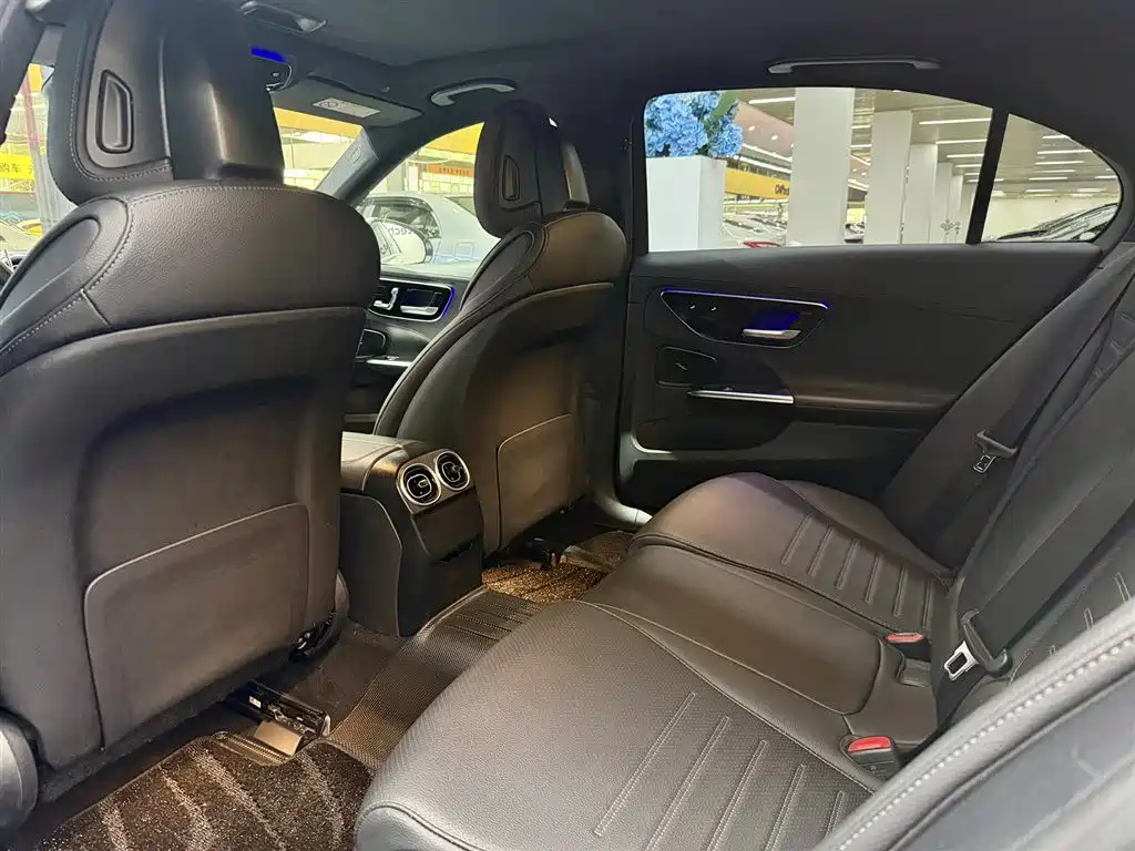 Mercedes-Benz C-Class 2023 Facelift C 200 L Sport Edition фото 11